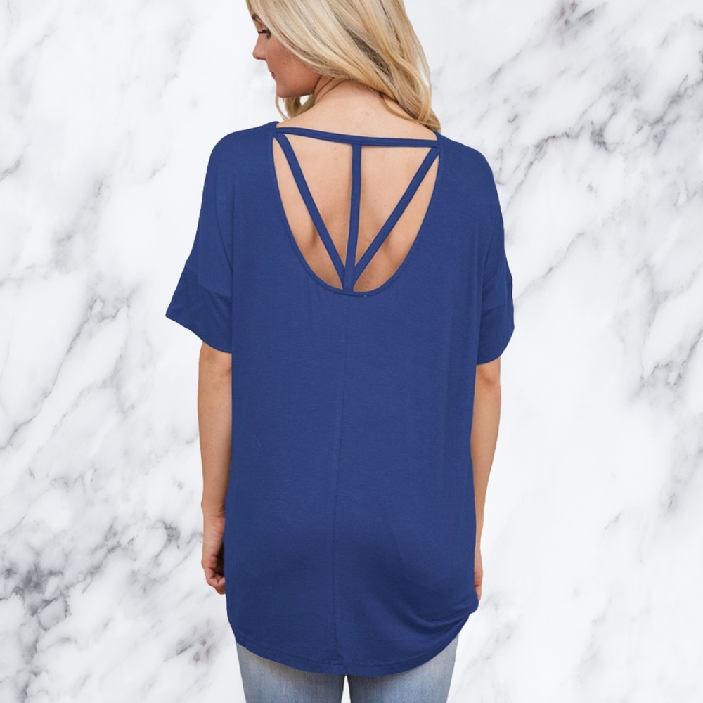 Chic Hollowed-Out Relaxed Fit Blouse